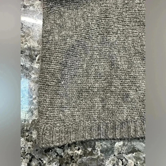 BCBGMAXAZRIA | Charcoal Grey Wool & Cashmere Blend Sweater Size S Small - Picture 6 of 8